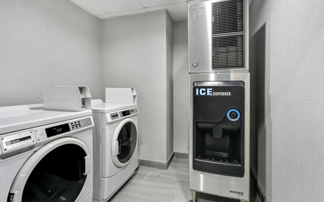 Hampton Inn Houston-Pearland