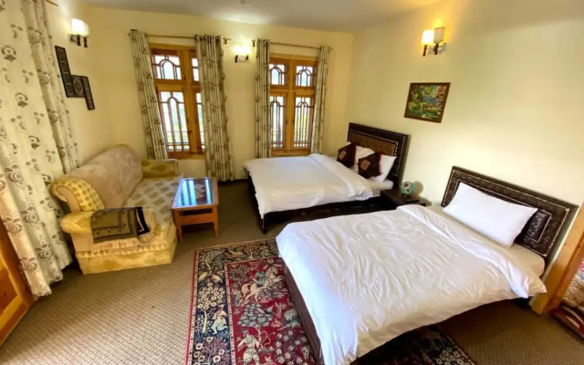 Blossom Guest House Gilgit