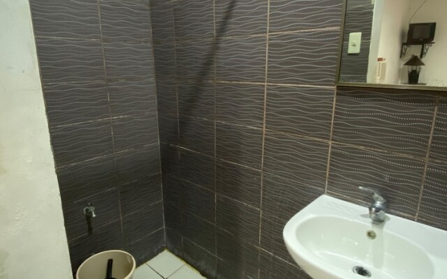 Shoreland Beach Resort by Cocotel