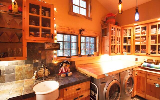 Homewood Hideaway - NEW Construction!!