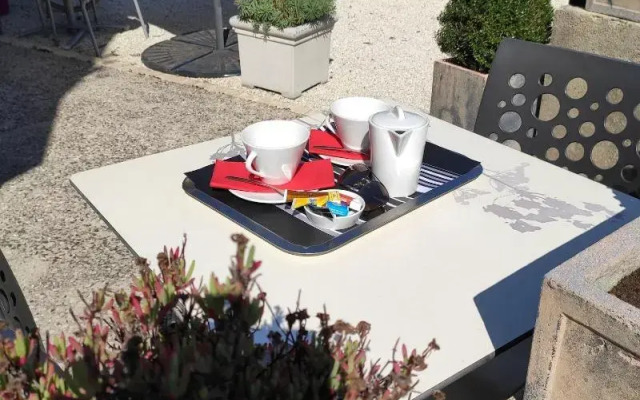 Logis Hôtel Le Richelieu - Royan Atlantique