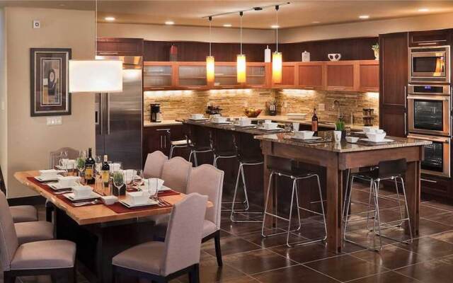 Granite Falls Chalet