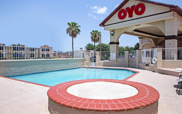 OYO Hotel McAllen Airport South