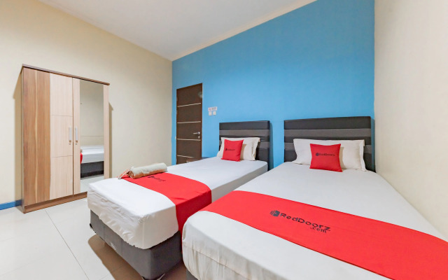 RedDoorz Syariah @ Pangeran Suryanata Samarinda