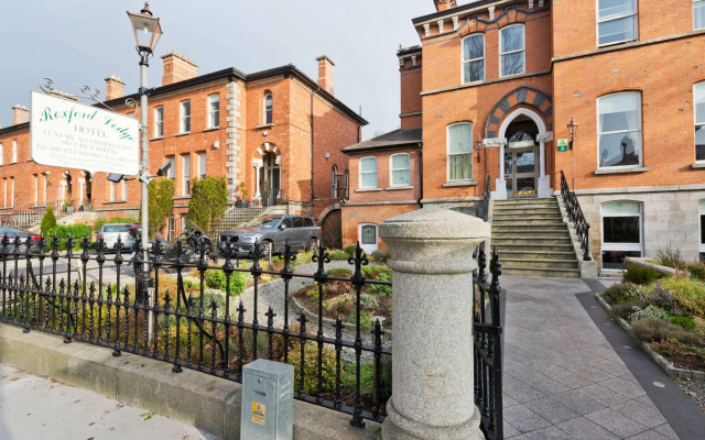 Roxford Lodge Hotel