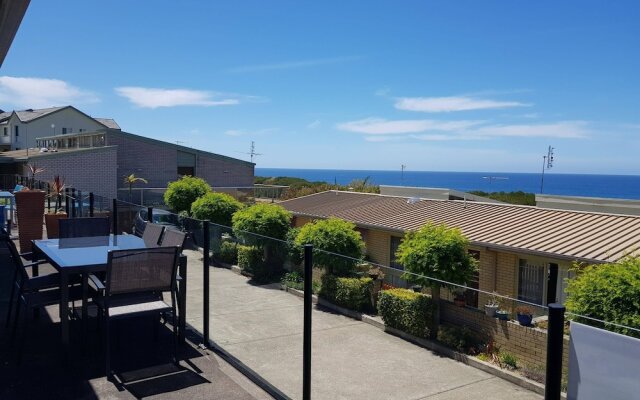 Meltemi Unit 4 Tura Beach