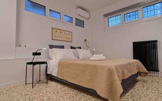 Comfortable Living in Athens 2BR Apartment