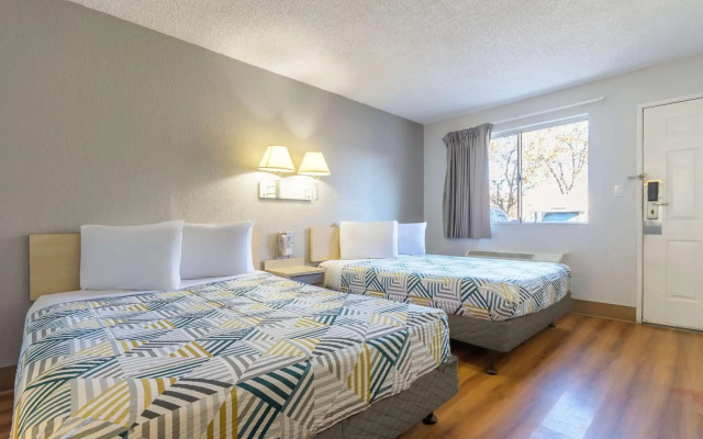 Quality Inn & Suites Oceanside near Camp Pendleton