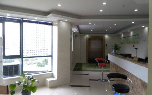 Pinghu Golden Bay Hotel