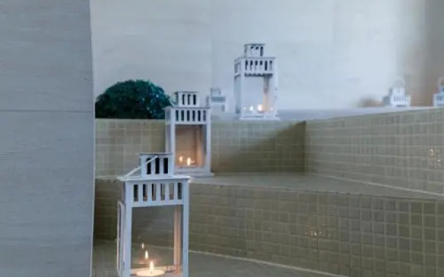 Sanvit Lake Resort & Spa