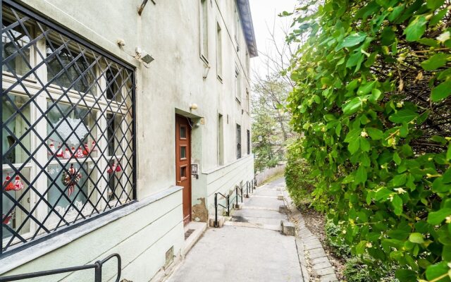 Magas 5 Apartment