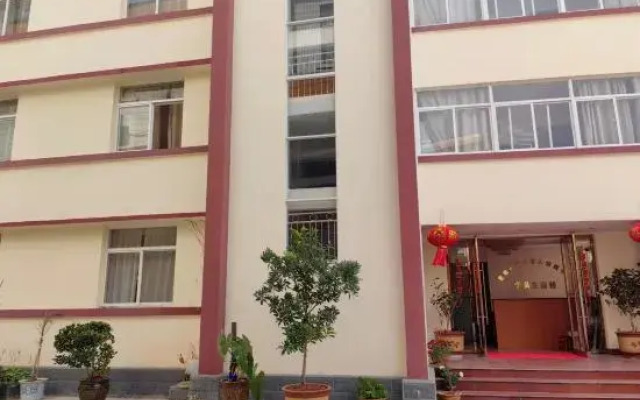 Chuxiong Junchuang Hotel