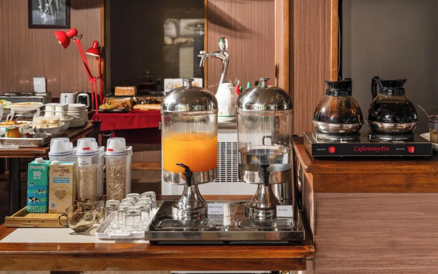 HA Ocean Front Hotel and Apartment