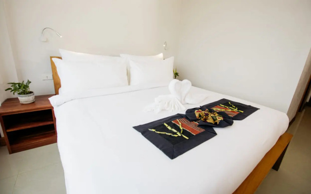 Sisombat Plaza Hotel