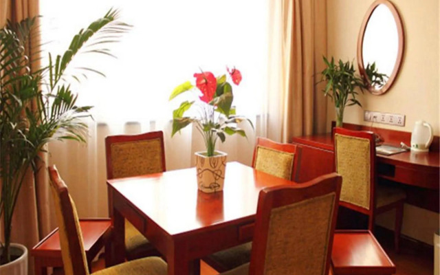 GreenTree Alliance Nantong Coach Station Hotel