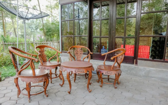 Oyo 1160 Apache Camp Batu