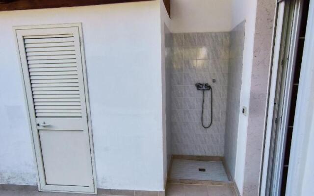 Salento Delizioso Appartamento con Ampia Corte