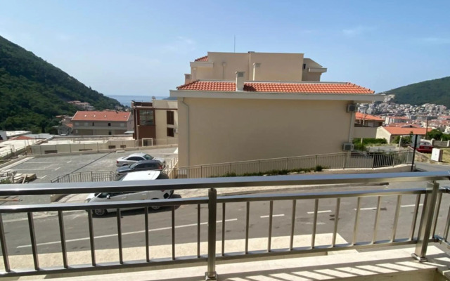 Vista Mar Apartments