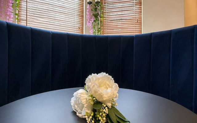 1 Bed Flat - Sleeps 5 - Pet Friendly - Parking