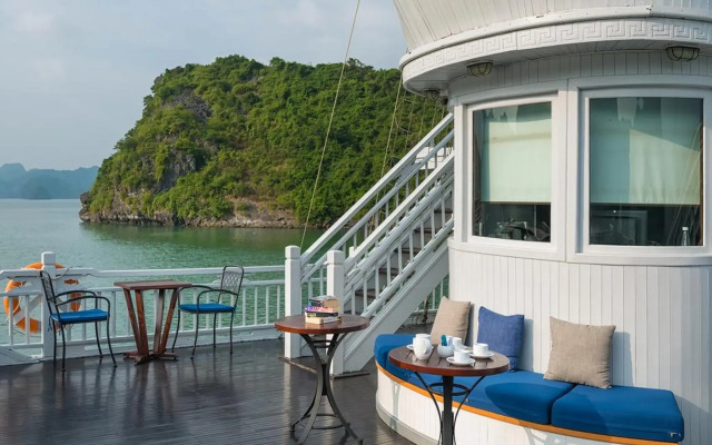 Paradise Sails Cruise Ha Long