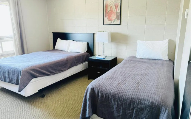 Beaverlodge Motor Inn