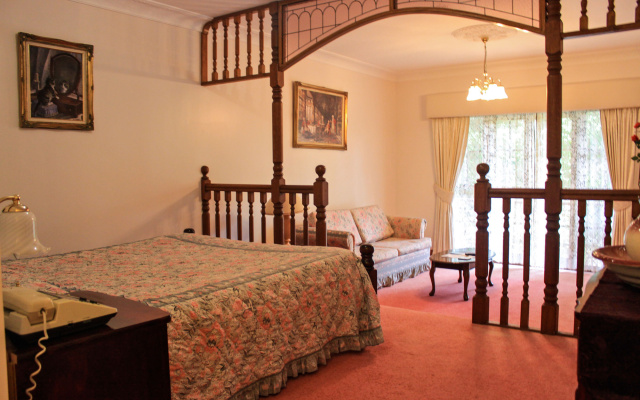The Manor – Guest Rooms – Tamborine Mountain