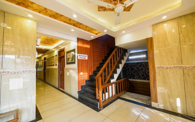 Fabhotel 4 Seasons