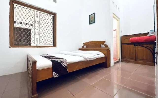 Santalum Hotel