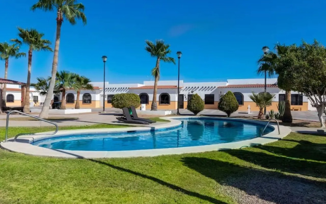 Mexican Ambience Townhome With Pool 2