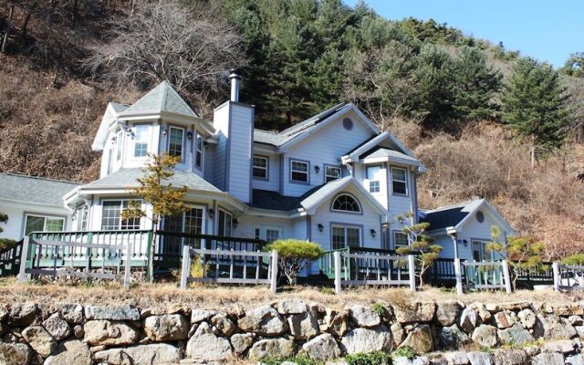 Eunbit Yeoulmok Pension