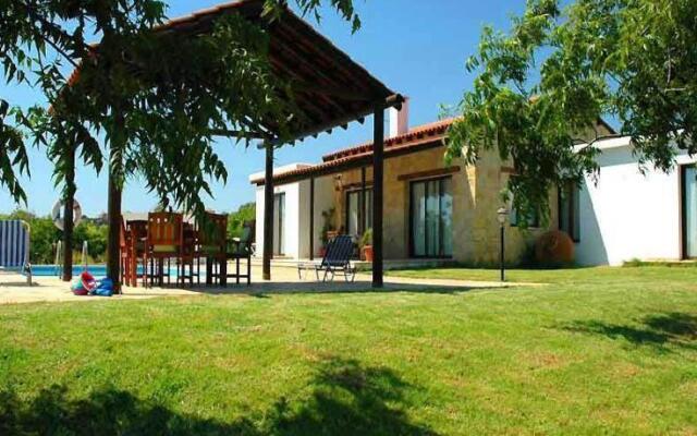 Villa Karydia