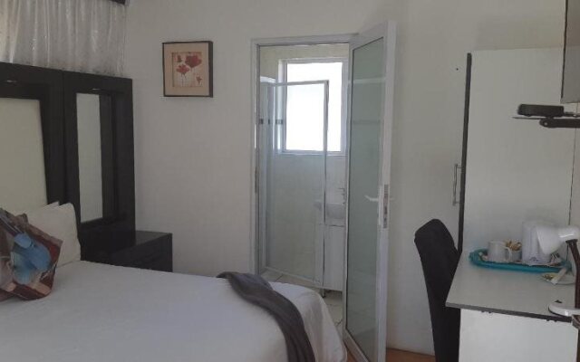 Mentor Guest House