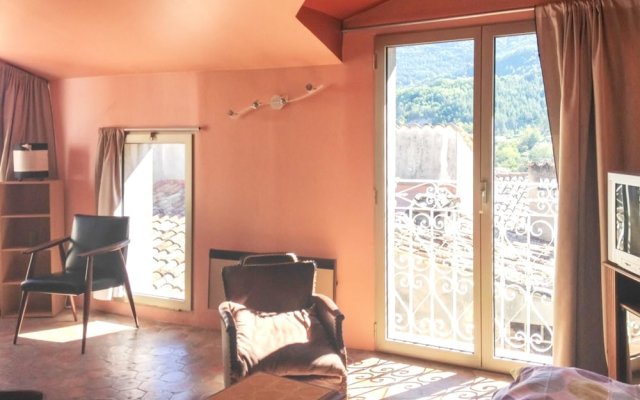 Apartment With 2 Bedrooms in Entrevaux, With Wonderful Mountain View a