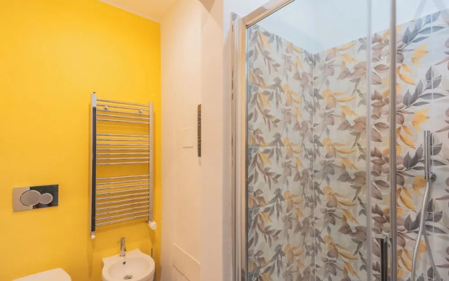 Como Dreams Apartments by Rent all Como