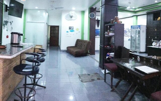 Patong Ours Guesthouse