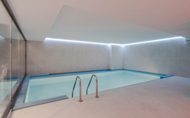 Suites Plaza Hotel & Wellness
