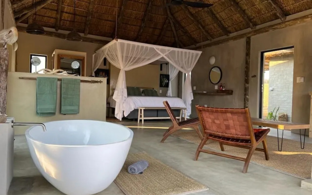 LookOut Safari Lodge