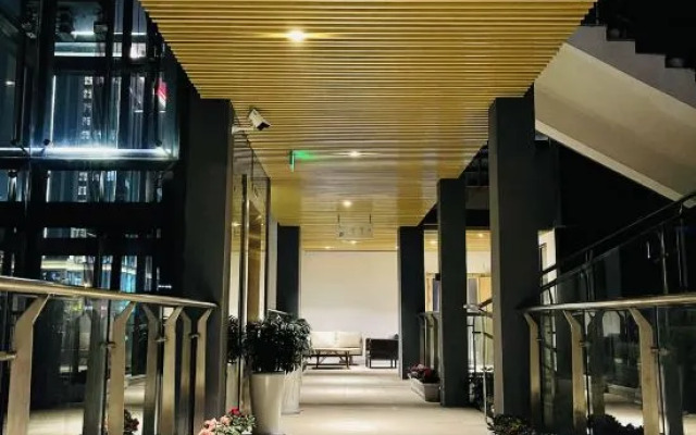 Meihao Lizhi Hotel (Hangzhou Longhu Zijingtian Street Sandun Subway Station Branch)