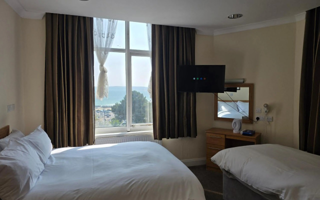 Russell Court Hotel