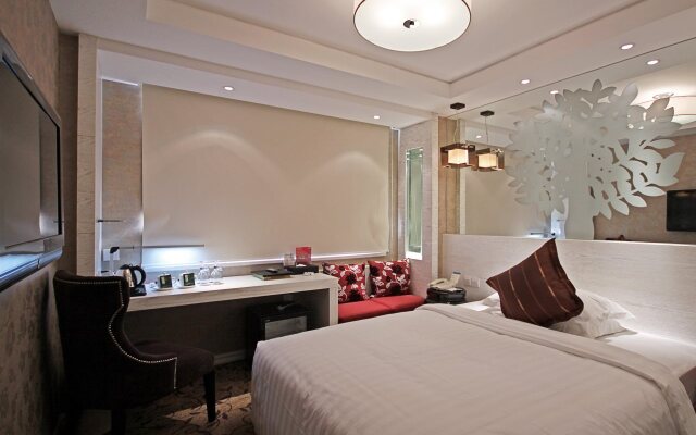 Century Mandarin Hotel