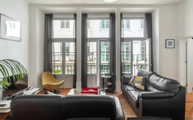 LV Premier Baixa FI Central Balcony Space AC