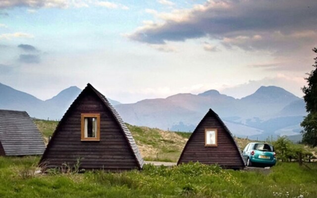 Strathfillan Wigwams