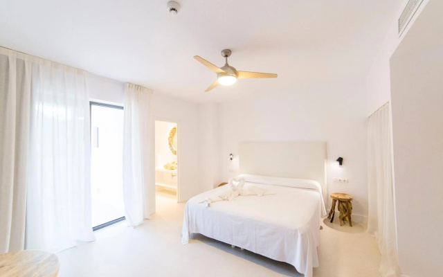 Sa Cala Suites