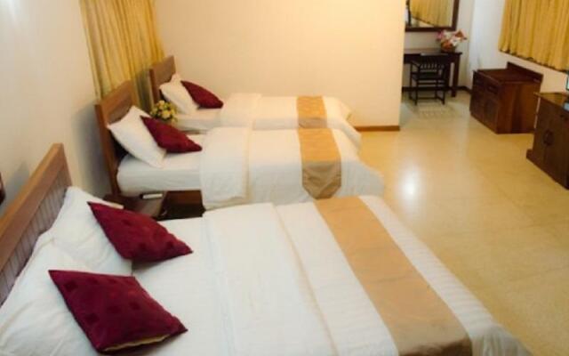 Hotel 12