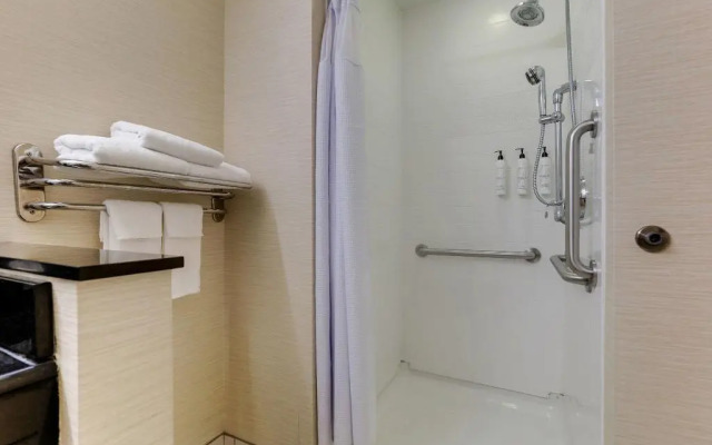 Fairfield Inn & Suites Hutchinson