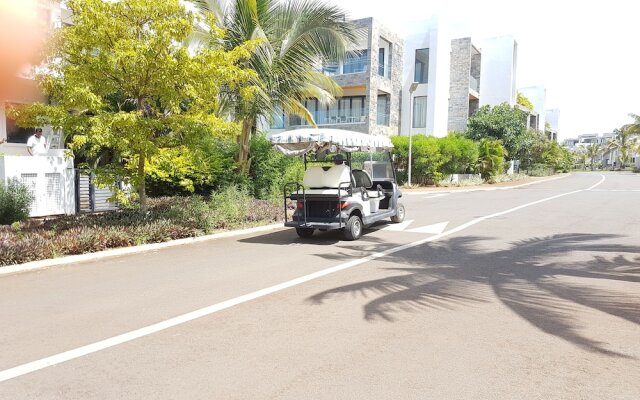 Azuri Apartment with Beach, Pools, Gym, Restaurants, Spa, Boats, kids Corner