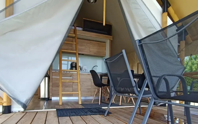 Nice Safari Tent 9 km From Maastricht