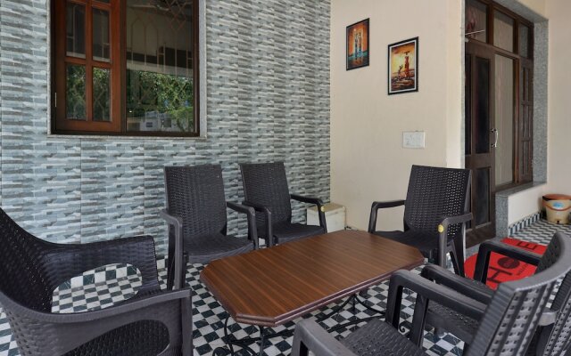 OYO 16928 Home Pool Side 2BHK Chakrata Road