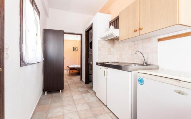 One Bedroom Apartment With Kitchenette# 12 A