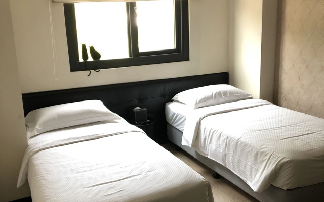 CHECK inn Express Kaohsiung Love River